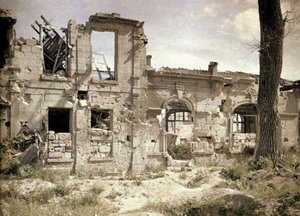 シャトーサンポールの遺跡、クルーイ、ソワソン、アイヌ、フランス、1917年（オートクローム） 作： Fernand Cuville